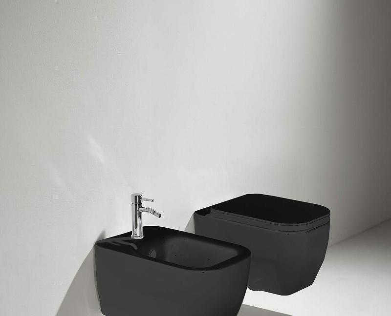 Simas Henges, Унитаз подвесной, HE18 nero matt